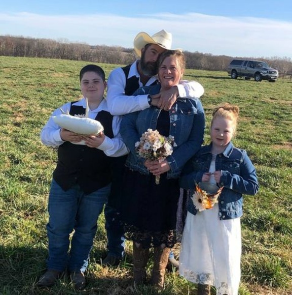 Meet your Posher, Carolyn - Picture 1 of 1